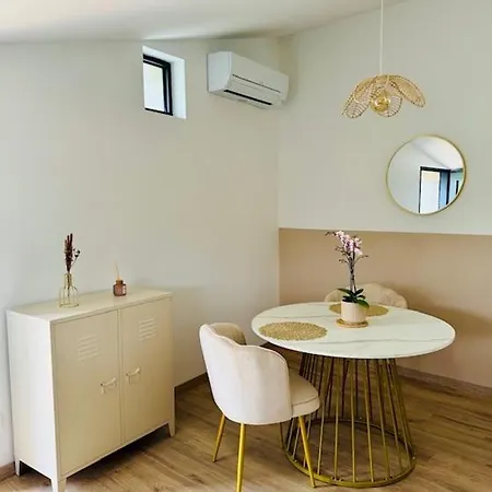La Cachette Ardechoise Apartment *